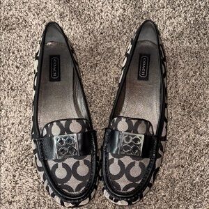 Coach Women's Black and Cream Patterned Loafers